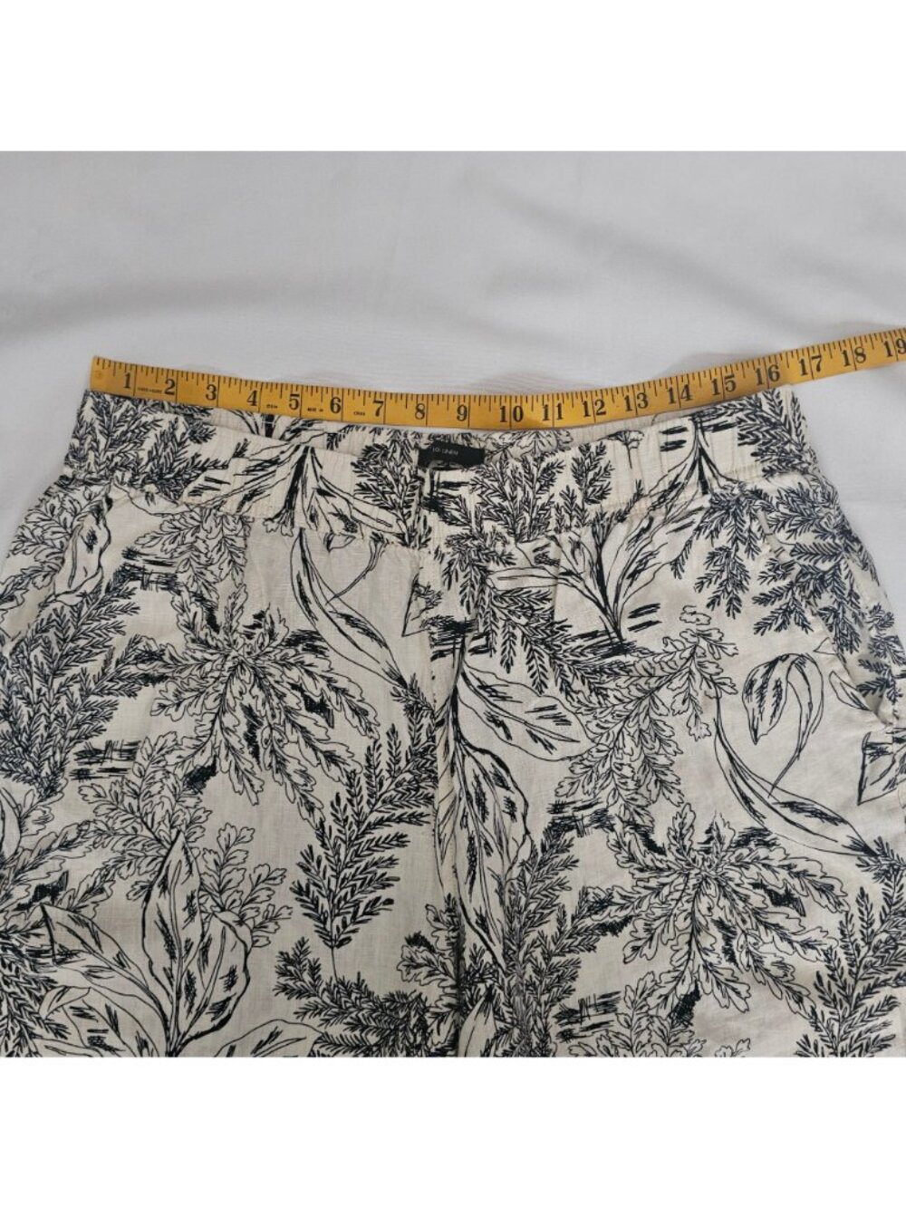 Tahari Black Leaf Print 100% Linen Elastic Waistband Wide Leg Crop Pants Size XL - Picture 7 of 12